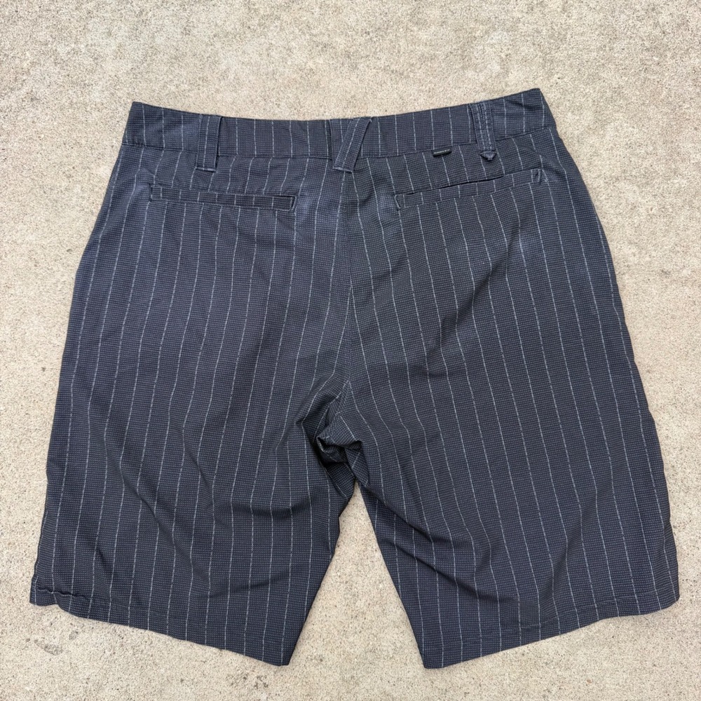 OAKLEY | Mens Pinstripe Performance Shorts 32W Grey Golf Y2K Skater - Picture 5 of 9